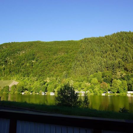 Altes Faehrhaus An Der Mosel Anno1633 Lägenhet Traben-Trarbach Exteriör bild
