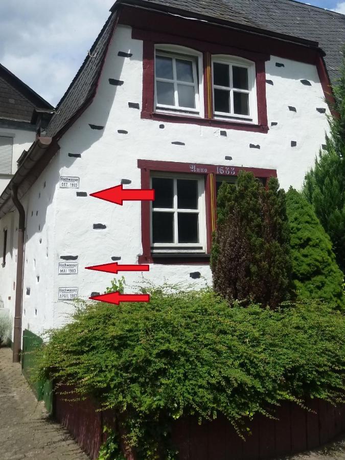 Altes Faehrhaus An Der Mosel Anno1633 Lägenhet Traben-Trarbach Exteriör bild