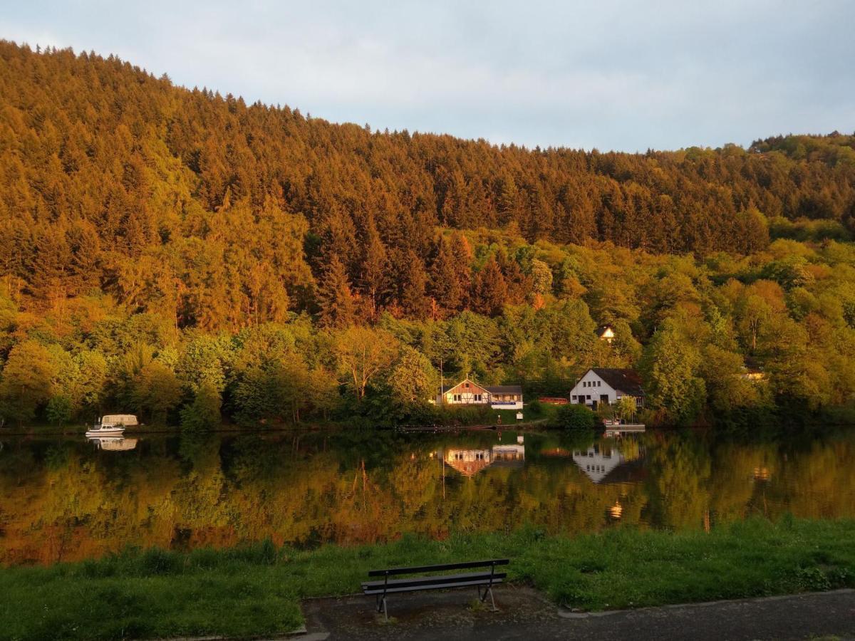 Altes Faehrhaus An Der Mosel Anno1633 Lägenhet Traben-Trarbach Exteriör bild