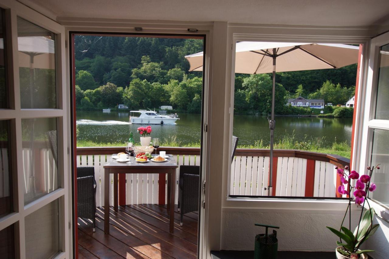 Altes Faehrhaus An Der Mosel Anno1633 Lägenhet Traben-Trarbach Exteriör bild